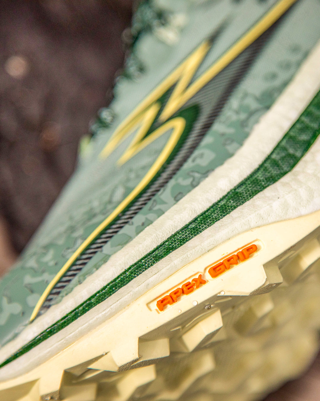 361 futura 3 women's trail running shoes with Apex Grip outsole